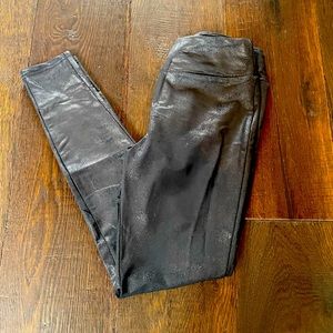 LulaRoe luxe leggings. Size medium. Black in color.
